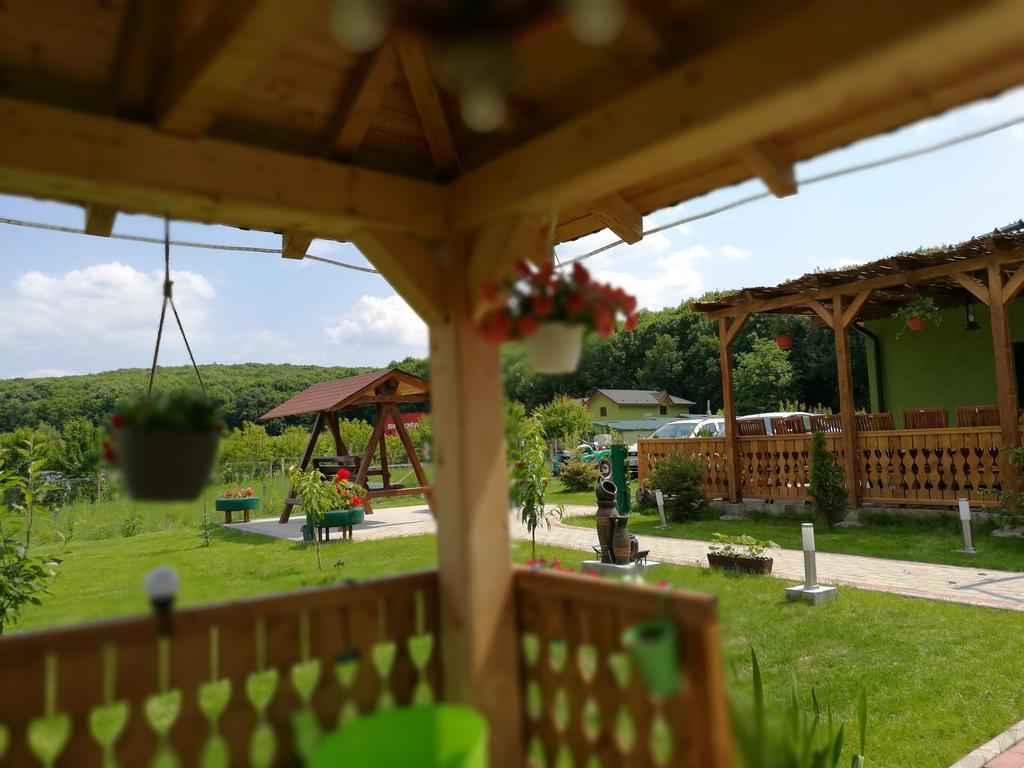 Agropensiunea Valea Fagilor Luncavita المظهر الخارجي الصورة