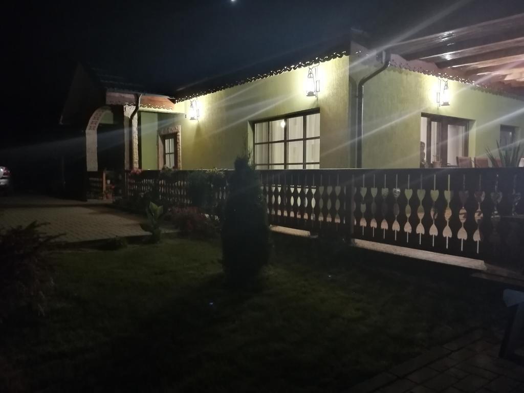 Agropensiunea Valea Fagilor Luncavita المظهر الخارجي الصورة